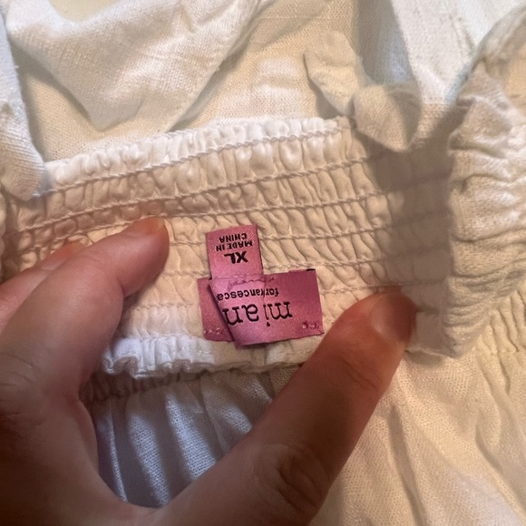 Francesca’s Miami white keyhole minidress - Picture 2 of 4